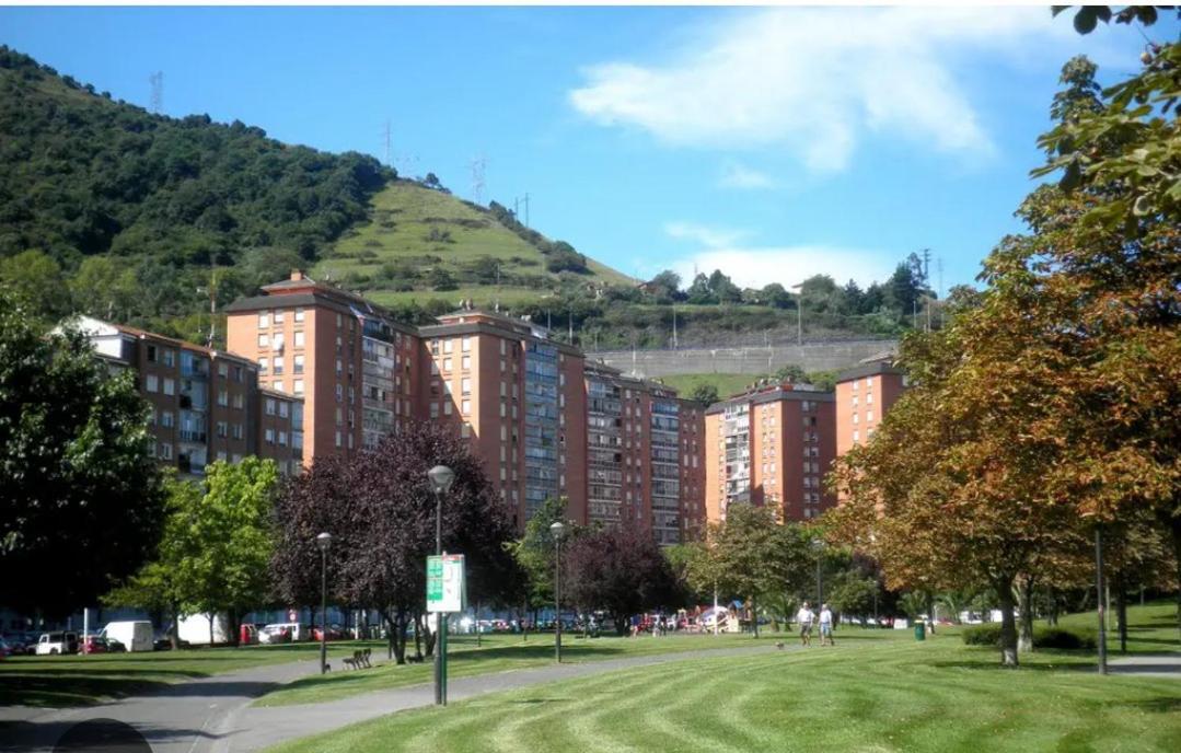 Bonito Apartamento En Zamakola Bilbau Exterior foto